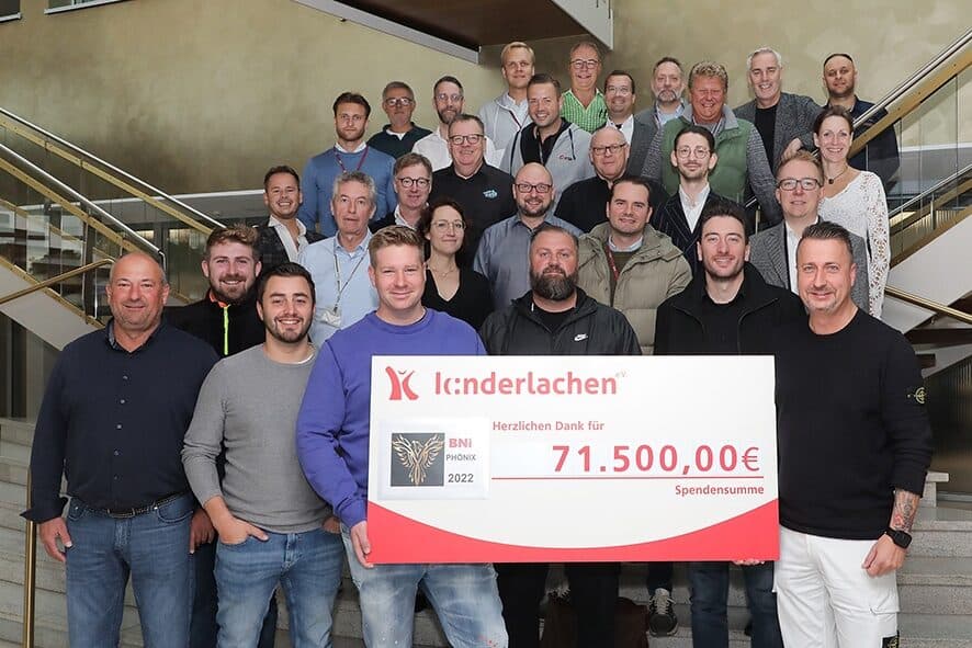 Spendenübergabe des BNI Chapter Phönix Dortmund an Kinderlachen e. V. im Jahr 2022: 71.500 €